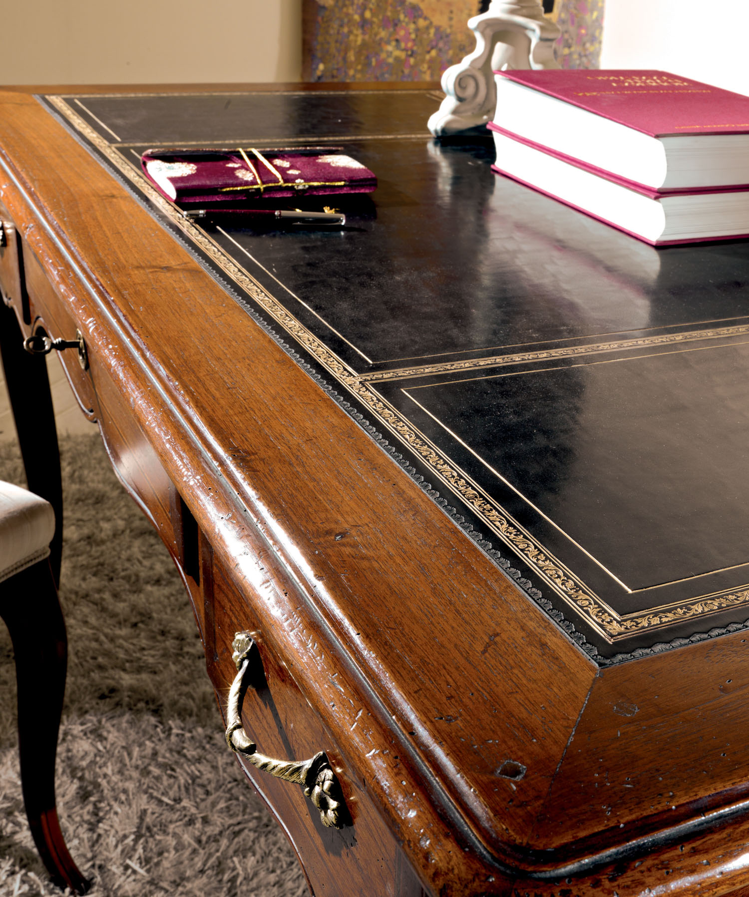 Scrittoio in stile 800 a 3 cassetti - Arredamento Classico DecorArt Scrittoio in stile 800 a 3 cassetti - Arredamento Classico DecorArt